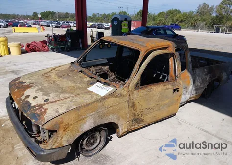 1995 Toyota Tacoma Xtracab z USA, uszkodzony, nr VIN 4TAUN53B7SZ085216